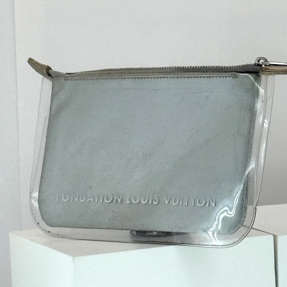 Foundation Louis Vuitton Clear Grey‎ Canvas Zip Pouch Museum Exclusive Bag